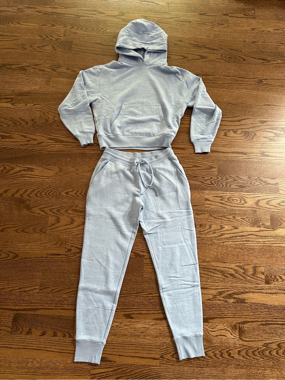 Vineyard Vines Dreamcloth Joggers & Sweatshirt Set